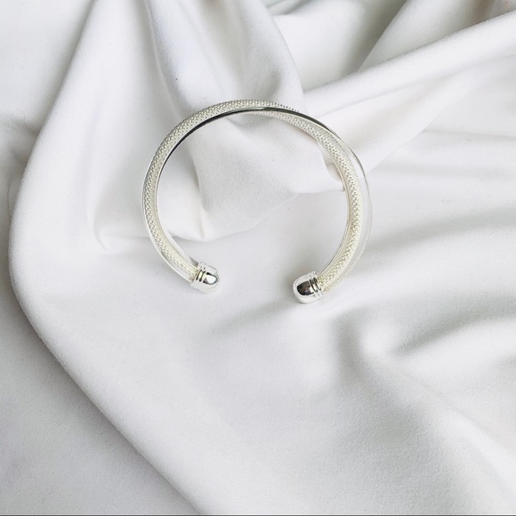 Cuff Bracelet - Picture 3 of 3